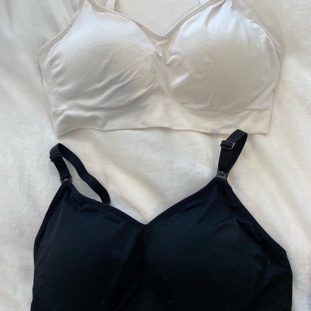 Two seamless nursing bras (black/white)